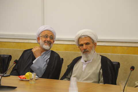 تصاویر / نشست فقهی نمایندگان بیوت مراجع عظام تقلید درخصوص حج