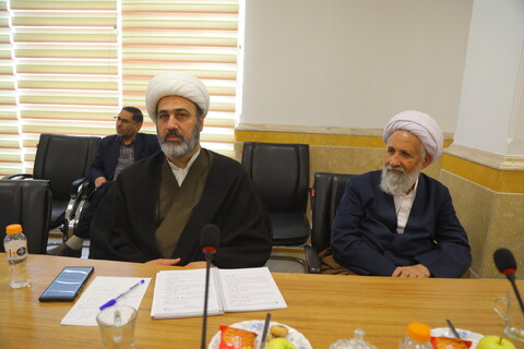 تصاویر / نشست فقهی نمایندگان بیوت مراجع عظام تقلید درخصوص حج