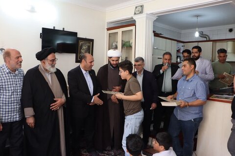 تجلیل از برگزیدگان قرآنی ورامین با حضور مسئولان