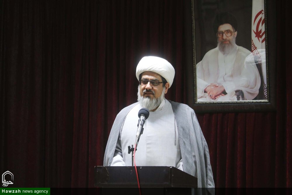 تقویت نقش حوزه‌های علمیه در حل مسائل جامعه بسیار مهم و حیاتی است