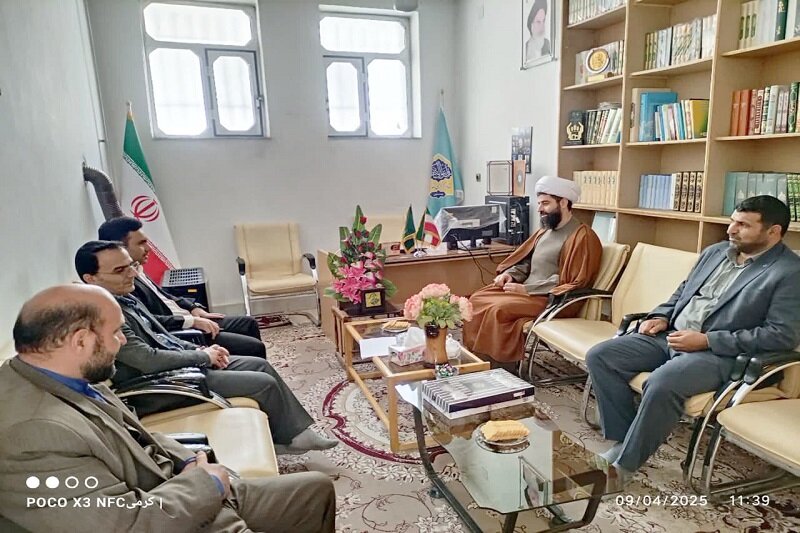 راههای همکاری دفتر امام جمعه و دادگستری بیستون بررسی شد + عکس