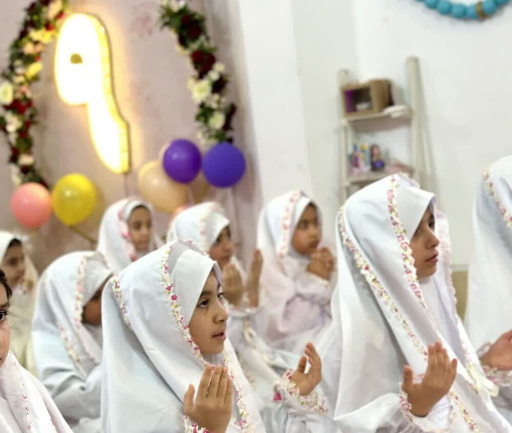 برگزاری ۱۰۰ جشن تکلیف در باغ فرشته‌های حرم مطهر بانوی کرامت در سال ۱۴۰۳