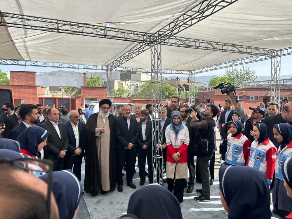 تصاویر | دیدار رئیس جمهور با داوطلبان مردمی ذیل قرارگاه اجتماعی استان البرز