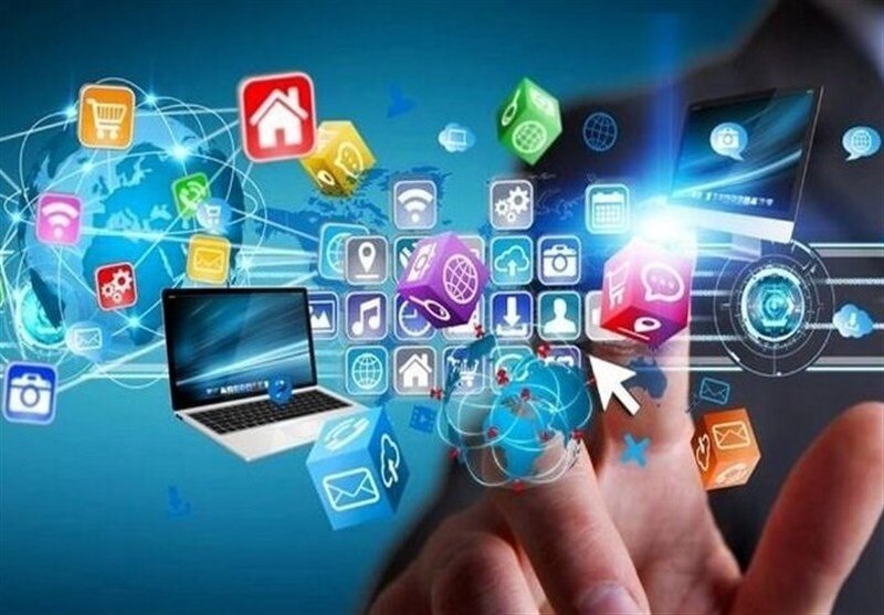 كيفية تعامل الأب مع ابنته في استخدام الفضاء الرقمي