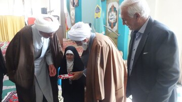 تصاویر/ اقامه نماز جمعه هادیشهر