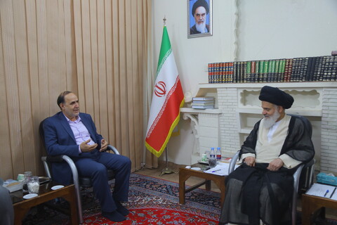 تصاویر / دیدار نایب رئیس هیئت مدیره مخابرات ایران با آیت الله حسینی بوشهری