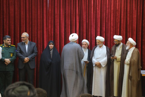 تصاویر / مراسم اختتامیه عصر های قرانی در قم