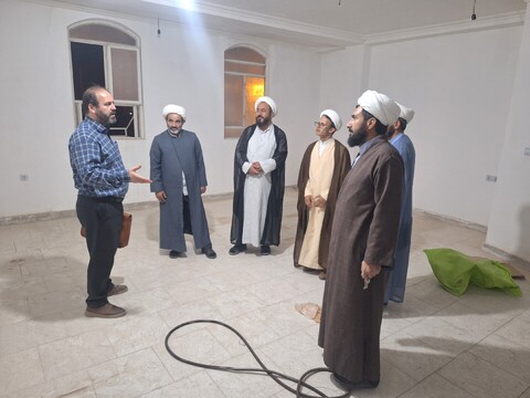 تصاویر/ بازدید مسئولان معاونت‌های پژوهش، منابع انسانی، امور مالی و دفتر فنی از مدرسه علمیه مهدیه پارسیان