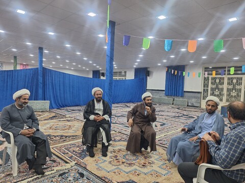 تصاویر/ بازدید مسئولان معاونت‌های پژوهش، منابع انسانی، امور مالی و دفتر فنی از مدرسه علمیه مهدیه پارسیان