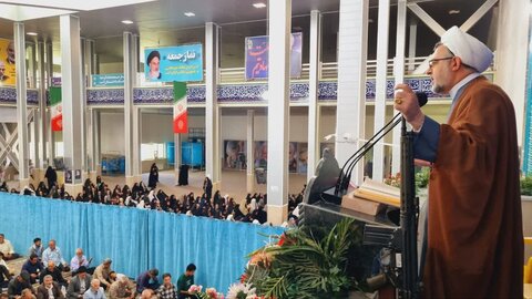 تصاویر/ اقامه نماز جمعه شهرستان رابر