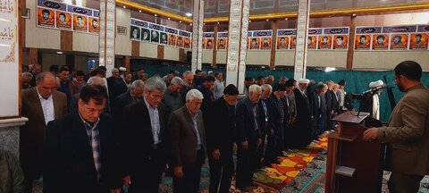 تصاویر/ اقامه نماز جمعه کشاورز