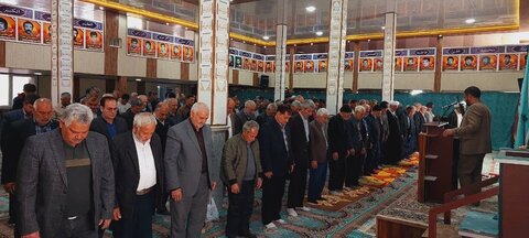 تصاویر/ اقامه نماز جمعه کشاورز