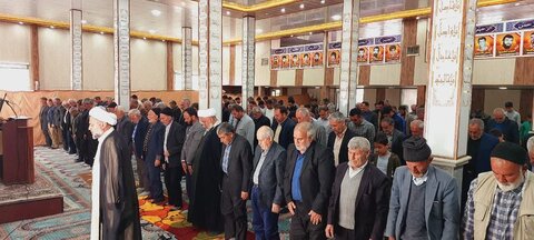 تصاویر/ اقامه نماز جمعه کشاورز