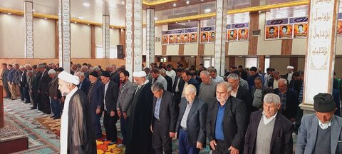 تصاویر/ اقامه نماز جمعه کشاورز