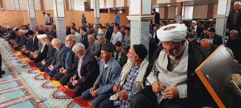 تصاویر/ اقامه نماز جمعه کشاورز