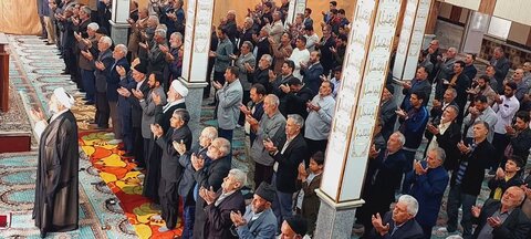 تصاویر/ اقامه نماز جمعه کشاورز