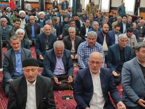 تصاویر/ آیین عبادی سیاسی نماز جمعه چهاربرج