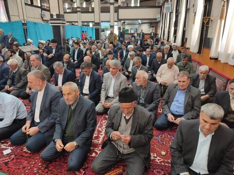 تصاویر/ آیین عبادی سیاسی نماز جمعه چهاربرج