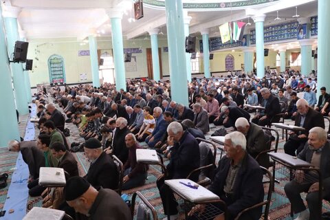 تصاویر/اقامه نماز جمعه شهر تکاب