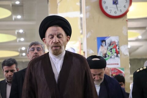 تصاویر اقامه نماز جمعه خرم آباد