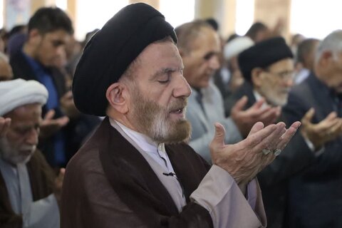 تصاویر اقامه نماز جمعه خرم آباد