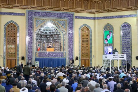 تصاویر/ اقامه نماز جمعه تبریز