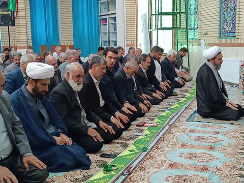 تصاویر/ اقامه نماز جمعه شهرستان بیجار