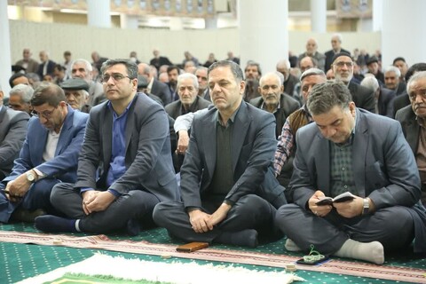 تصاویر/ اقامه نماز جمعه زنجان