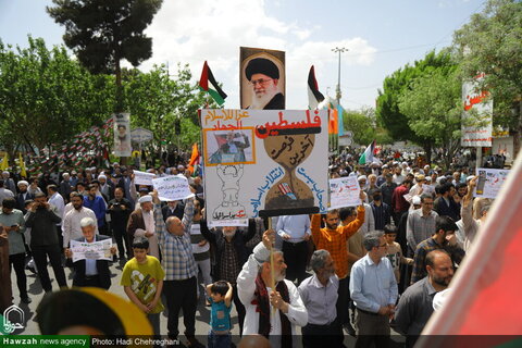 مظاهرات حاشدة في مدينة قم تنديداً بجرائم كيان الاحتلال ودعماً لغزة