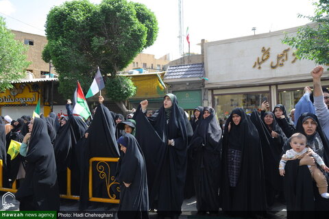 مظاهرات حاشدة في مدينة قم تنديداً بجرائم كيان الاحتلال ودعماً لغزة