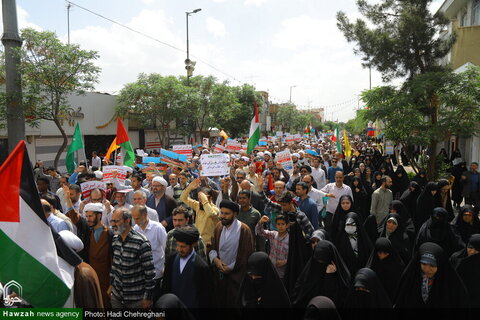 مظاهرات حاشدة في مدينة قم تنديداً بجرائم كيان الاحتلال ودعماً لغزة