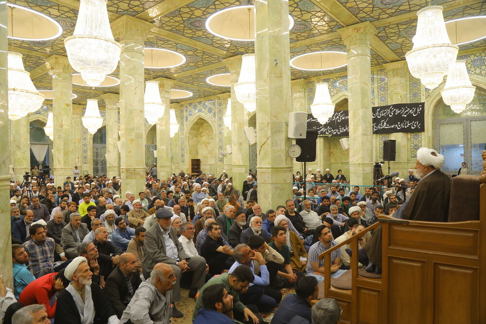 एक महान शिक्षक और मरज ए तक़लीद का दुःख और एक वफादार शिष्य की गिरया व ज़ारी