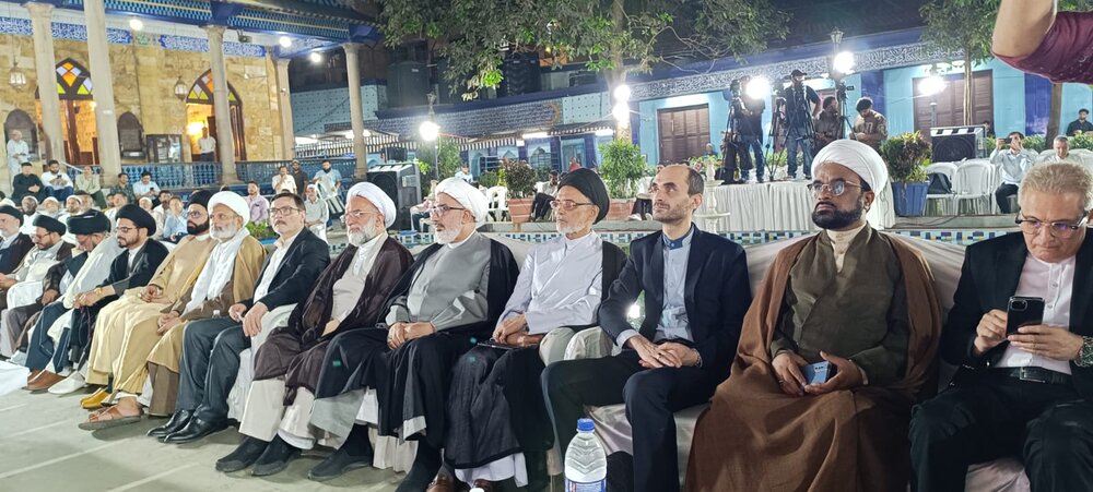 मुंबई की ऐतिहासिक मुगल मस्जिद में सर्वोच्च नेता के प्रतिनिधि का भव्य स्वागत एवं आभार समारोह