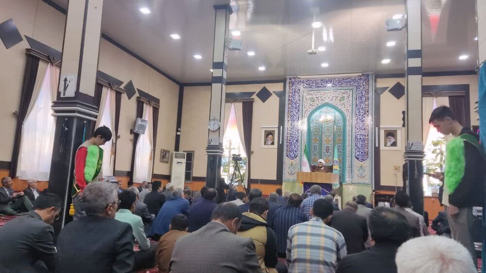 تصاویر/ آیین عبادی سیاسی نماز جمعه چهاربرج