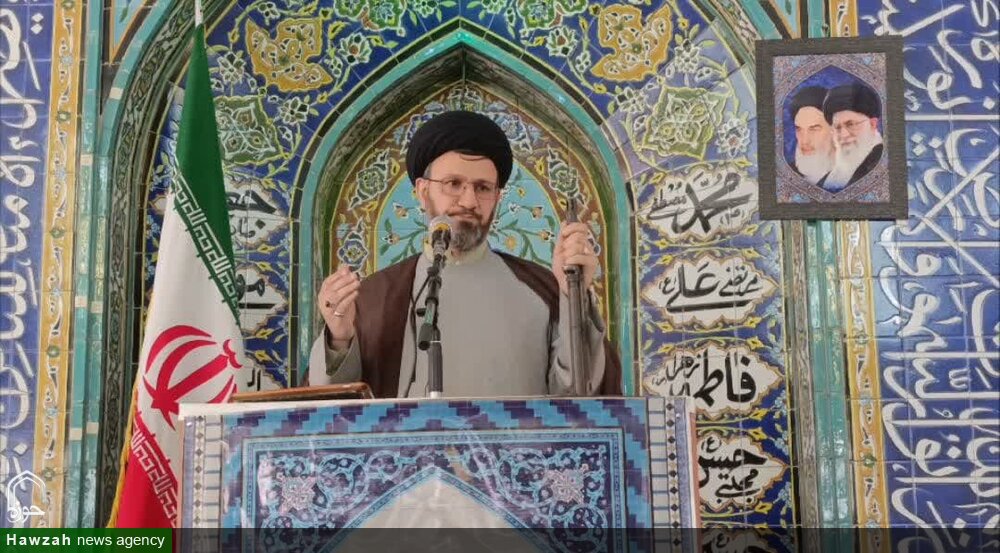 تصاویر/ اقامه نماز جمعه سلطانیه