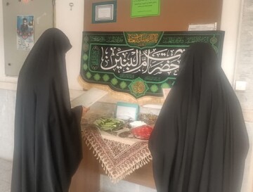 تصاویر/ آیین شنبه های ام البنینی در مدرسه علمیه فاطمه الزهرا(س‌)ساوه