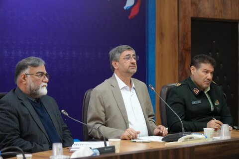 تصاویر نشست استاندار لرستان با فرمانده نیروی انتظامی استان