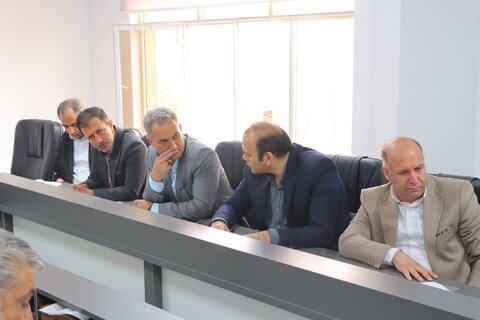 برگزاری نخستین جلسه شورای آموزش‌ وپرورش اسلامشهر با حضور امام‌جمعه