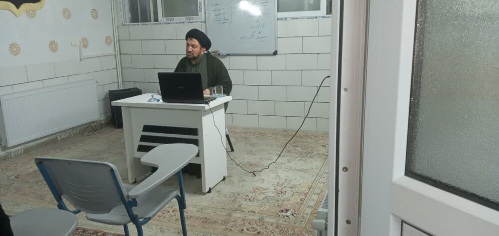 برگزاری اولین نشست از دوره پژوهشی تفسیر به روش استنطاقی در اراک