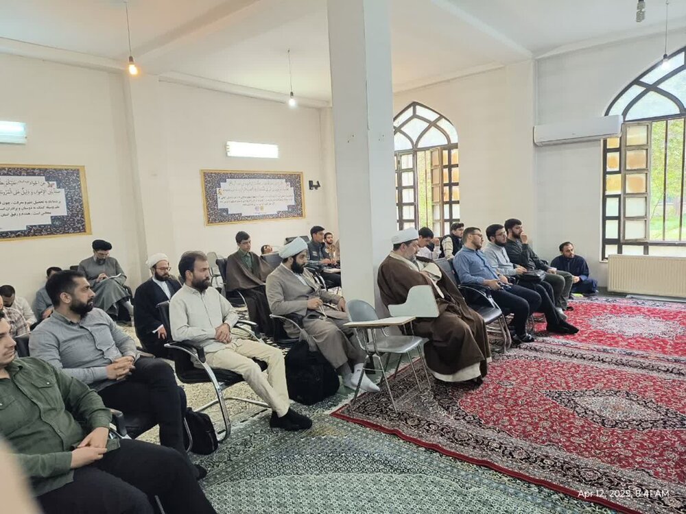 تصاویر| کرسی آزاداندیشی تبیین رابطه حق و خلق از منظر قرآن و حدیث