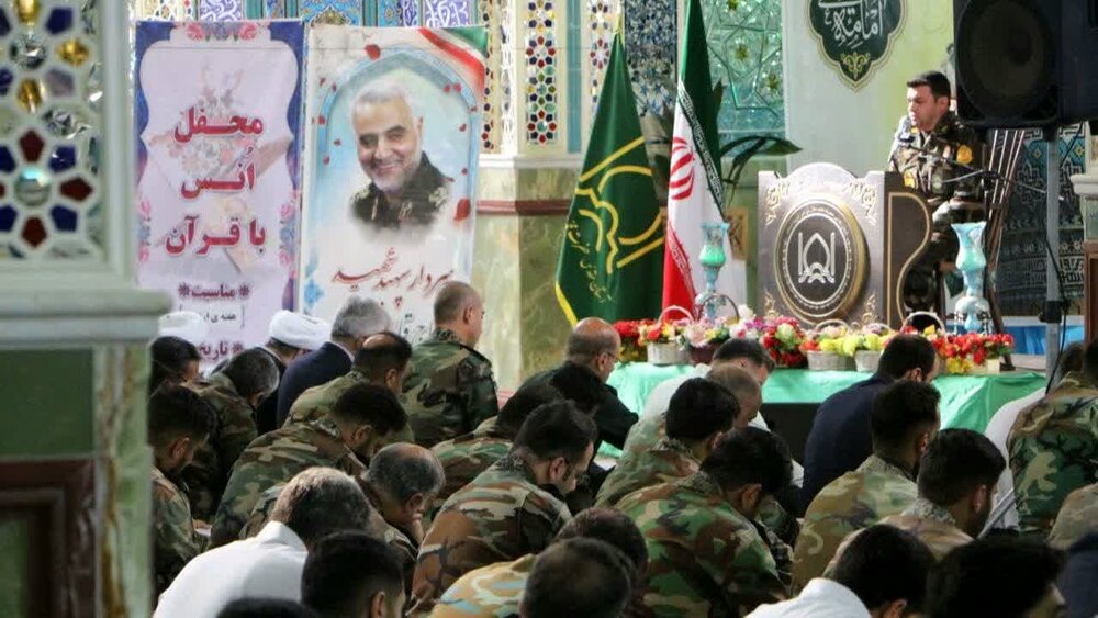 تصاویر/ «محفل انس با قرآن» همراه با بزرگداشت شهید صیاد شیرازی در آران و بیدگل