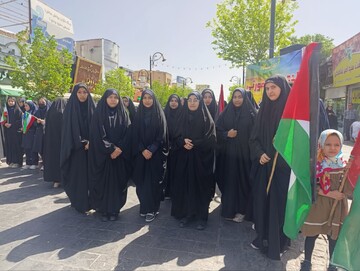 تصاویر/ حضور طلاب مدرسه علمیه الهیه در راهپیمائی حمایت از مردم مظلوم غزه و محکومیت جنایات رژیم صهیونیستی