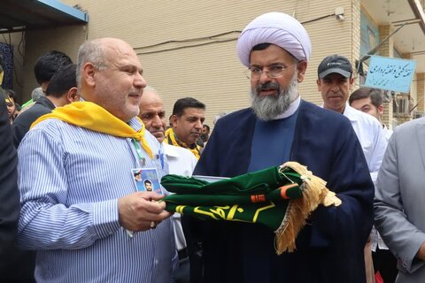 تصاویر/ اعزام کاروان آدینه حسینی خورموج به کربلای معلی