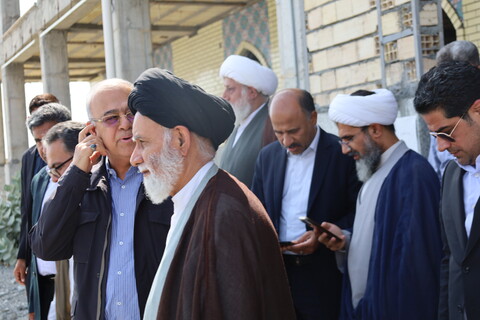 تصاویر/ بازدید نماینده ولی فقیه. مدیر حوزه علمیه و استاندار هرمزگان از مدرسه علمیه امام علی  (ع) میناب