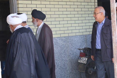 تصاویر/ بازدید نماینده ولی فقیه. مدیر حوزه علمیه و استاندار هرمزگان از مدرسه علمیه امام علی  (ع) میناب