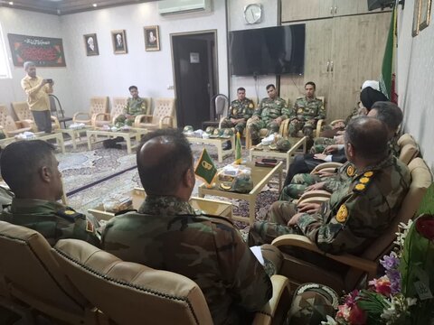 تصاویر/ دیدار فرماندهان گروه 840 موشکی نزاجا با نماینده ولی فقیه درکاشان