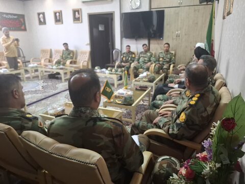 تصاویر/ دیدار فرماندهان گروه 840 موشکی نزاجا با نماینده ولی فقیه درکاشان