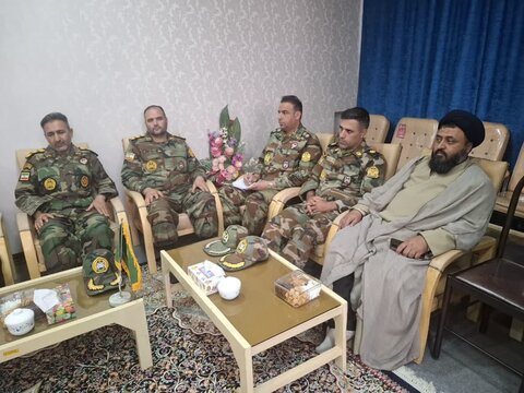 تصاویر/ دیدار فرماندهان گروه 840 موشکی نزاجا با نماینده ولی فقیه درکاشان