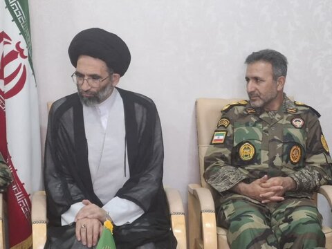 تصاویر/ دیدار فرماندهان گروه 840 موشکی نزاجا با نماینده ولی فقیه درکاشان