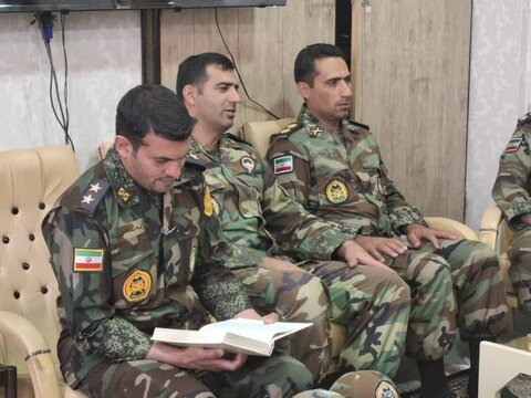 تصاویر/ دیدار فرماندهان گروه 840 موشکی نزاجا با نماینده ولی فقیه درکاشان